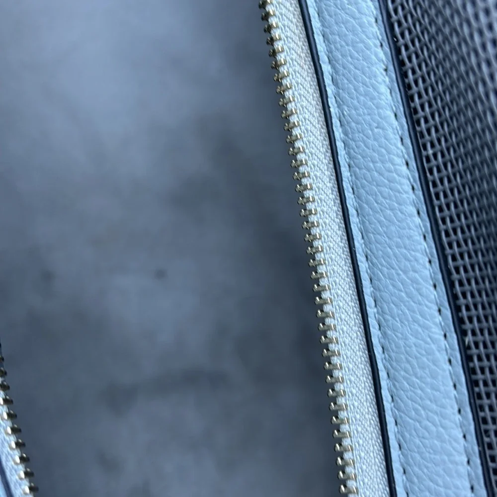 Dog Carrier in PU LEATHER light blue crossbody/tote